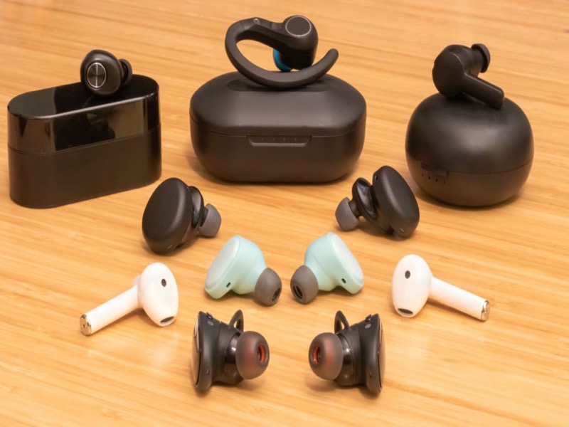 Why Should You Buy Wireless Earbuds In 2021?