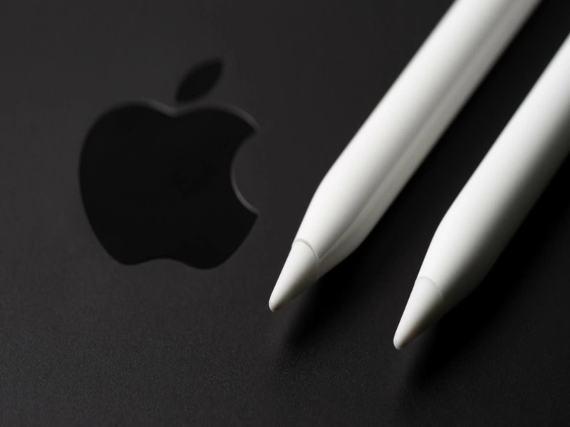 Buy UNIQ PIXO Magnetic Stylus For iPad in Pakistan