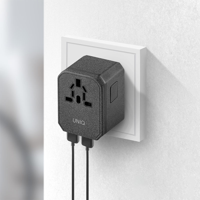 UNIQ VOYAGE USB-A & C World Travel Charging Adapter Power Delivery 18W - Charcoal (Grey)