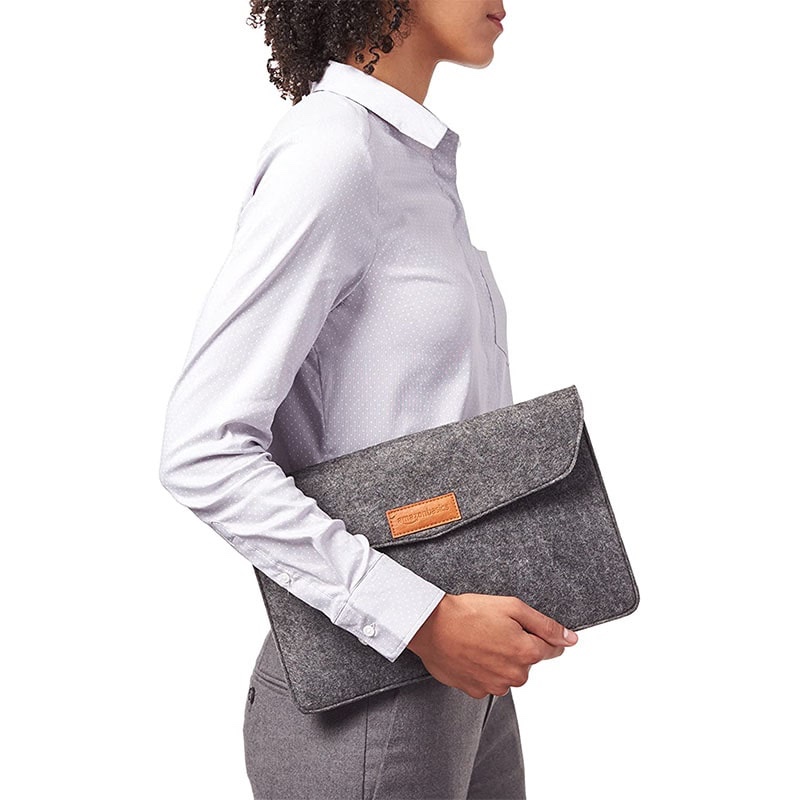 Amazonbasics 11 Inch Felt MacBook and Laptop Sleeve Case - Charcoal