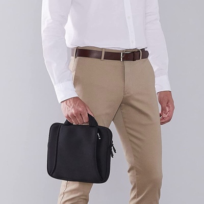 Amazon Basics iPad Air And Tablet Carrying Case Bag With Handle, Fits 7 To 10-Inch Tablets - Black