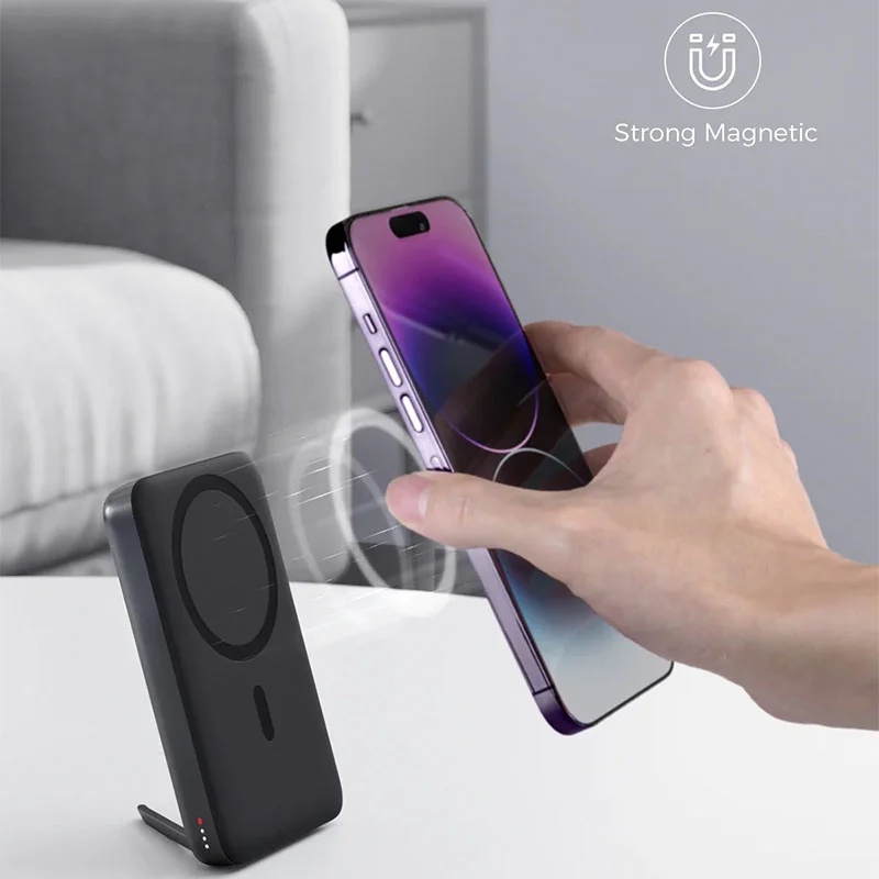 AUKEY MagLynk 10000mAh Magnetic Wireless Charging Power Bank - PB-MS02