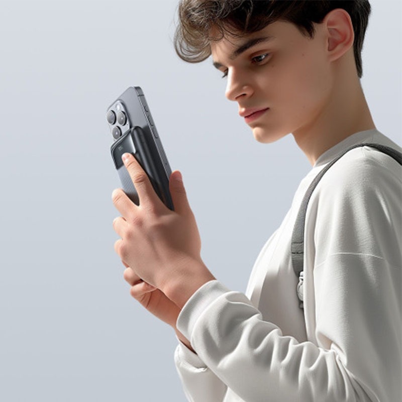 Mcdodo 33W 10,000 mAh with Built-in Cables and Digital Display - MC-0231 - Black