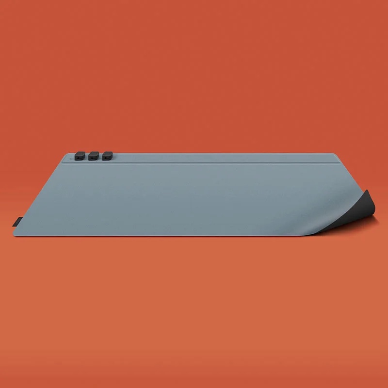 Uniq Hagen Reversible Smart Organizer Desk Mat – Midnight (Midnight Black/Washed Blue)