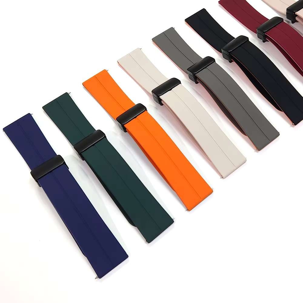 22mm Replacement Magnetic Buckle Soft Silicone Strap for Smart Watches