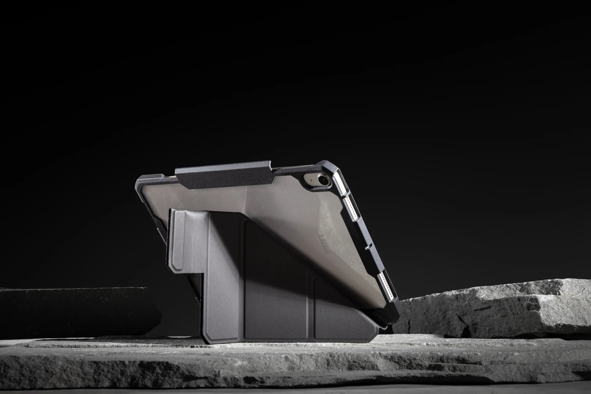 UAG Essential Armor Case for iPad Air 11&rdquo; (2024) &ndash; Black